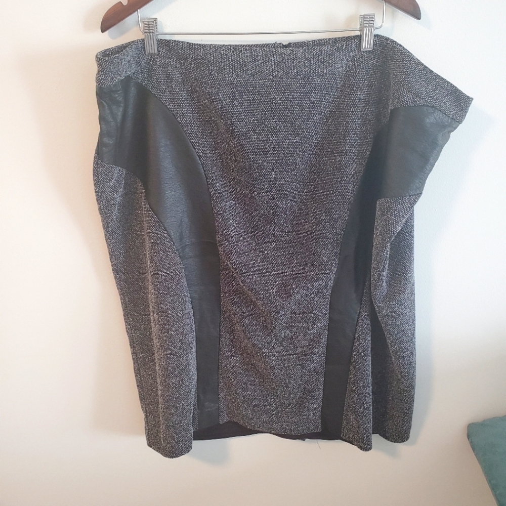 Lane Bryant workwear professional business pencil skirt black grey size 26